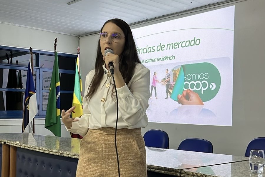Papo de Administrador: FACAPE debate cooperativismo no agronegócio com estudantes e especialistas